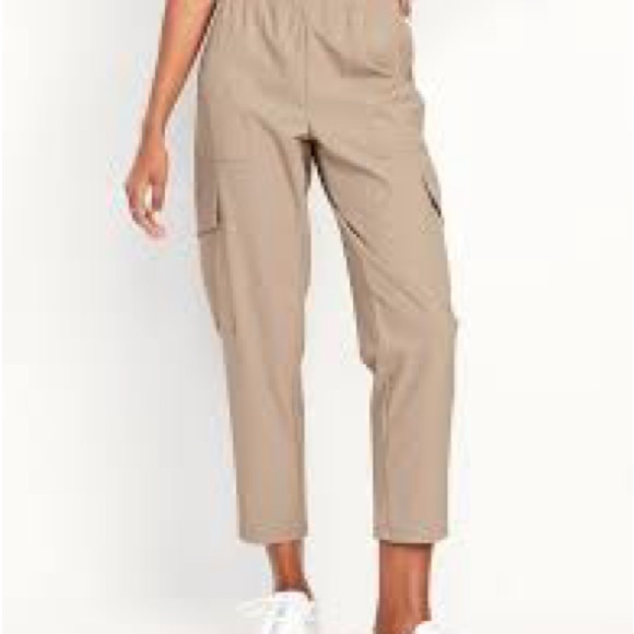 Old Navy Women's Sleek Tech Cargo Pants - Picture 1 of 2